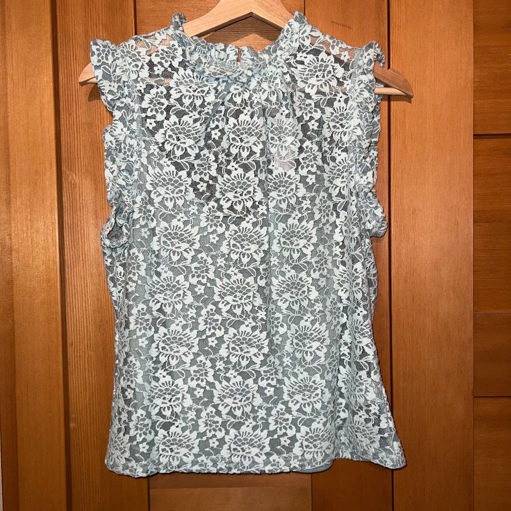 NWT - Dolan Anthropologie green and white lace top size medium
